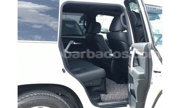 Buy Import Toyota Land Cruiser White Car in Import - Dubai in Barbados Buy Import Toyota Land Cruiser White Car in Import - Dubai in Barbados