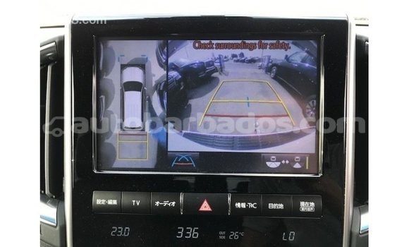 Buy Import Toyota Land Cruiser White Car in Import - Dubai in Barbados Buy Import Toyota Land Cruiser White Car in Import - Dubai in Barbados