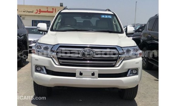Buy Import Toyota Land Cruiser White Car in Import - Dubai in Barbados Buy Import Toyota Land Cruiser White Car in Import - Dubai in Barbados