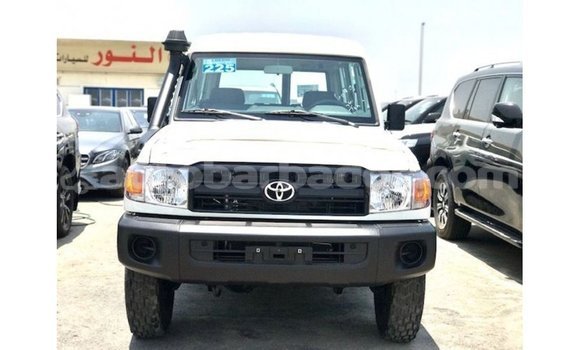 Buy Import Toyota Land Cruiser White Car in Import - Dubai in Barbados Buy Import Toyota Land Cruiser White Car in Import - Dubai in Barbados