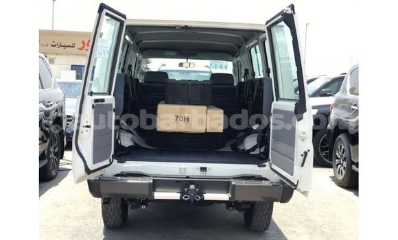 Buy Import Toyota Land Cruiser White Car in Import - Dubai in Barbados Buy Import Toyota Land Cruiser White Car in Import - Dubai in Barbados