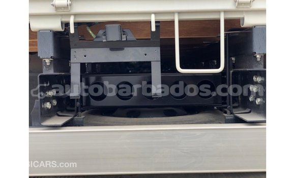 Buy Import Isuzu Rodeo White Car in Import - Dubai in Barbados Buy Import Isuzu Rodeo White Car in Import - Dubai in Barbados