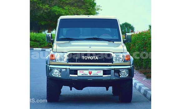 Buy Import Toyota Land Cruiser Beige Car in Import - Dubai in Barbados Buy Import Toyota Land Cruiser Beige Car in Import - Dubai in Barbados