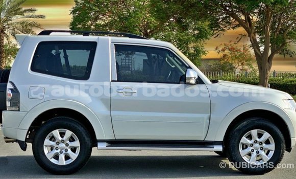 Buy Import Mitsubishi Pajero White Car in Import - Dubai in Barbados Buy Import Mitsubishi Pajero White Car in Import - Dubai in Barbados