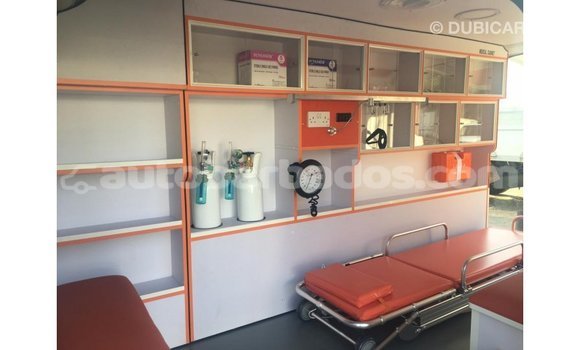 Buy Import Toyota Hiace White Car in Import - Dubai in Barbados Buy Import Toyota Hiace White Car in Import - Dubai in Barbados