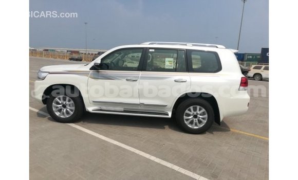 Buy Import Toyota Land Cruiser White Car in Import - Dubai in Barbados Buy Import Toyota Land Cruiser White Car in Import - Dubai in Barbados