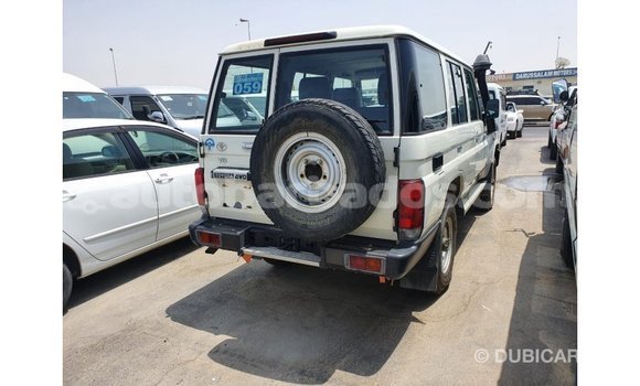 Buy Import Toyota Land Cruiser White Car in Import - Dubai in Barbados Buy Import Toyota Land Cruiser White Car in Import - Dubai in Barbados
