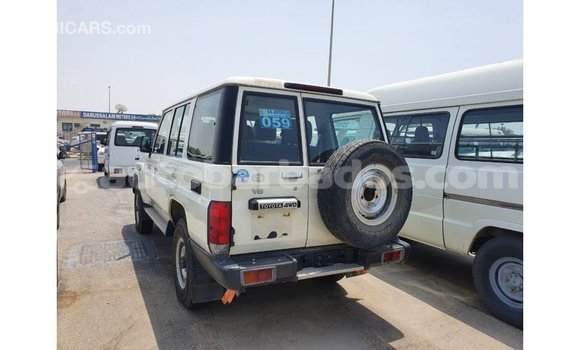 Buy Import Toyota Land Cruiser White Car in Import - Dubai in Barbados Buy Import Toyota Land Cruiser White Car in Import - Dubai in Barbados