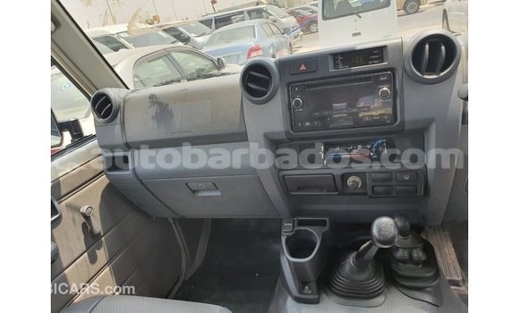 Buy Import Toyota Land Cruiser White Car in Import - Dubai in Barbados Buy Import Toyota Land Cruiser White Car in Import - Dubai in Barbados