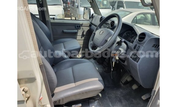 Buy Import Toyota Land Cruiser White Car in Import - Dubai in Barbados Buy Import Toyota Land Cruiser White Car in Import - Dubai in Barbados