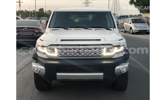 Buy Import Toyota FJ Cruiser White Car in Import - Dubai in Barbados Buy Import Toyota FJ Cruiser White Car in Import - Dubai in Barbados