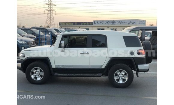 Buy Import Toyota FJ Cruiser White Car in Import - Dubai in Barbados Buy Import Toyota FJ Cruiser White Car in Import - Dubai in Barbados