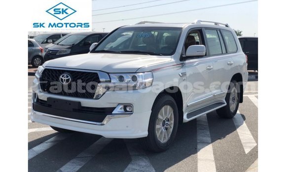 Buy Import Toyota Land Cruiser White Car in Import - Dubai in Barbados Buy Import Toyota Land Cruiser White Car in Import - Dubai in Barbados