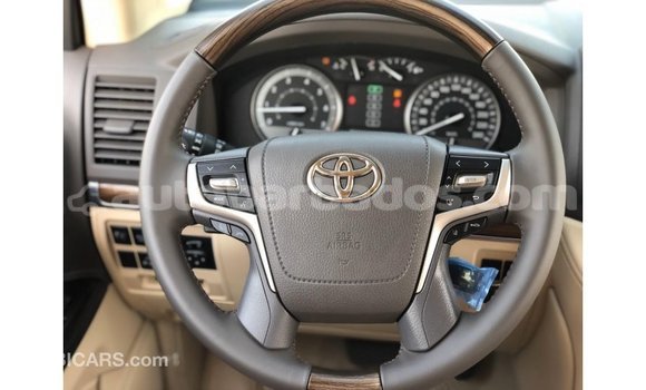 Buy Import Toyota Land Cruiser White Car in Import - Dubai in Barbados Buy Import Toyota Land Cruiser White Car in Import - Dubai in Barbados