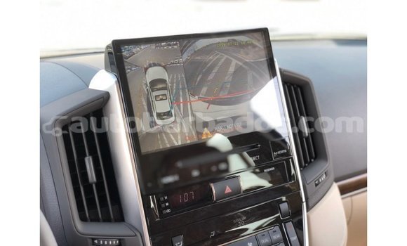 Buy Import Toyota Land Cruiser White Car in Import - Dubai in Barbados Buy Import Toyota Land Cruiser White Car in Import - Dubai in Barbados