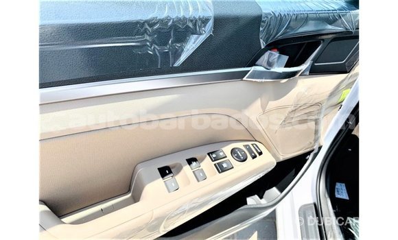 Buy Import Hyundai Elantra White Car in Import - Dubai in Barbados Buy Import Hyundai Elantra White Car in Import - Dubai in Barbados
