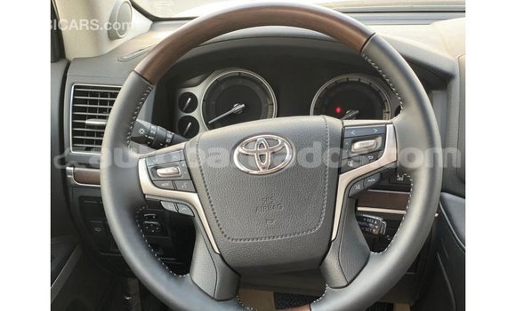 Buy Import Toyota DA White Truck in Import - Dubai in Barbados Buy Import Toyota DA White Truck in Import - Dubai in Barbados