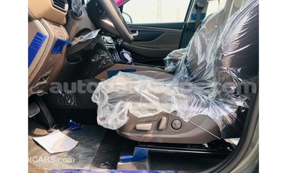 Buy Import Hyundai Santa Fe Green Car in Import - Dubai in Barbados Buy Import Hyundai Santa Fe Green Car in Import - Dubai in Barbados