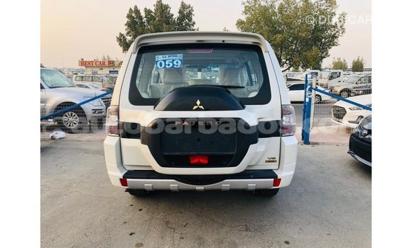 Buy Import Mitsubishi Pajero White Car in Import - Dubai in Barbados Buy Import Mitsubishi Pajero White Car in Import - Dubai in Barbados