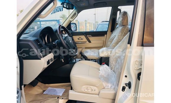 Buy Import Mitsubishi Pajero White Car in Import - Dubai in Barbados Buy Import Mitsubishi Pajero White Car in Import - Dubai in Barbados