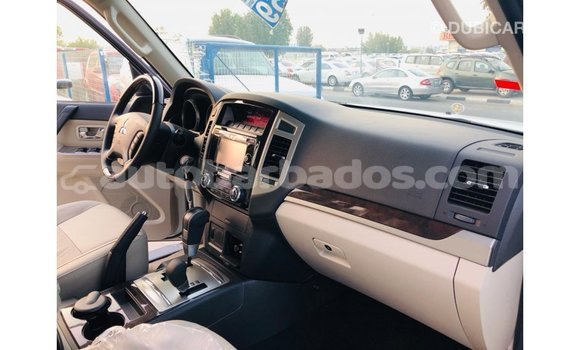 Buy Import Mitsubishi Pajero White Car in Import - Dubai in Barbados Buy Import Mitsubishi Pajero White Car in Import - Dubai in Barbados