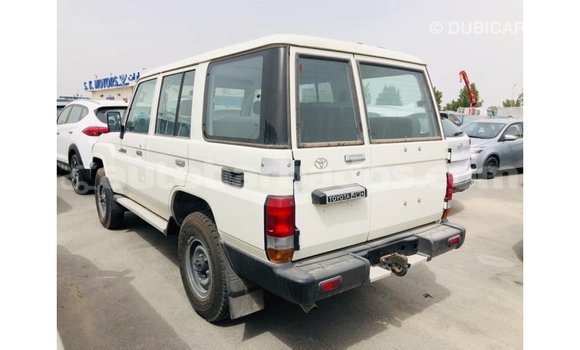 Buy Import Toyota Land Cruiser White Car in Import - Dubai in Barbados Buy Import Toyota Land Cruiser White Car in Import - Dubai in Barbados