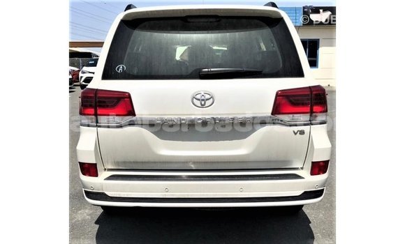 Buy Import Toyota Land Cruiser White Car in Import - Dubai in Barbados Buy Import Toyota Land Cruiser White Car in Import - Dubai in Barbados