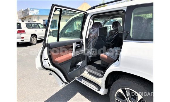 Buy Import Toyota Land Cruiser White Car in Import - Dubai in Barbados Buy Import Toyota Land Cruiser White Car in Import - Dubai in Barbados