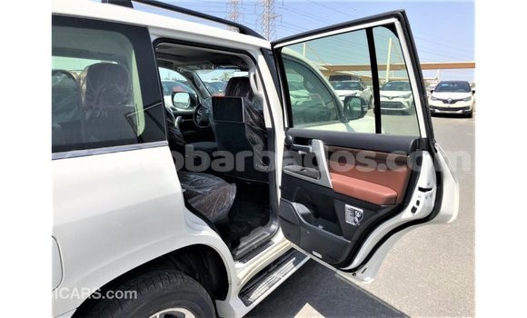 Buy Import Toyota Land Cruiser White Car in Import - Dubai in Barbados Buy Import Toyota Land Cruiser White Car in Import - Dubai in Barbados