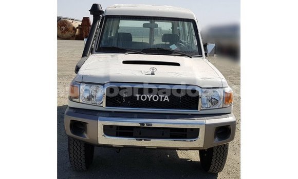 Buy Import Toyota Land Cruiser White Car in Import - Dubai in Barbados Buy Import Toyota Land Cruiser White Car in Import - Dubai in Barbados