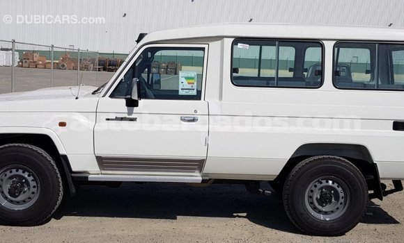Buy Import Toyota Land Cruiser White Car in Import - Dubai in Barbados Buy Import Toyota Land Cruiser White Car in Import - Dubai in Barbados