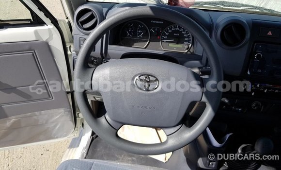 Buy Import Toyota Land Cruiser White Car in Import - Dubai in Barbados Buy Import Toyota Land Cruiser White Car in Import - Dubai in Barbados