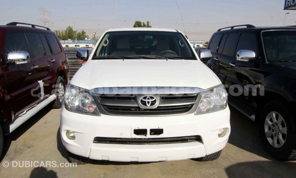 Buy Import Toyota Fortuner White Car in Import - Dubai in Barbados Buy Import Toyota Fortuner White Car in Import - Dubai in Barbados