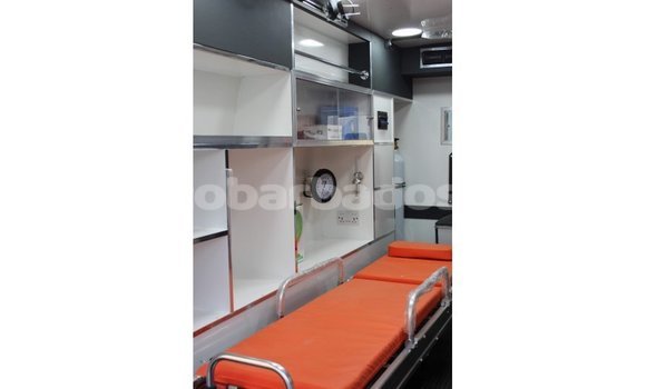 Buy Import Toyota Hiace White Car in Import - Dubai in Barbados Buy Import Toyota Hiace White Car in Import - Dubai in Barbados