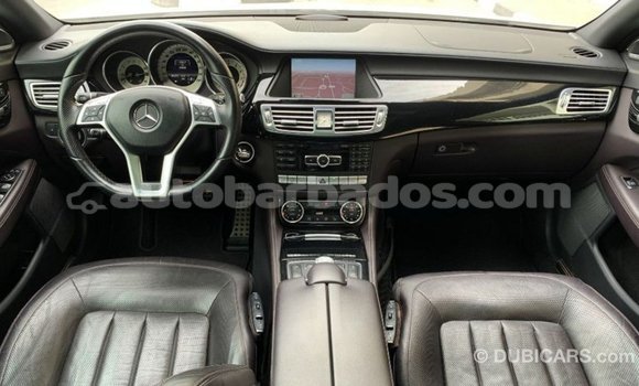 Buy Import Mercedes-Benz 190 (W201) White Car in Import - Dubai in Barbados Buy Import Mercedes-Benz 190 (W201) White Car in Import - Dubai in Barbados