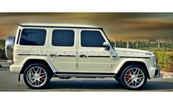 Buy Import Mercedes-Benz 190 (W201) White Car in Import - Dubai in Barbados Buy Import Mercedes-Benz 190 (W201) White Car in Import - Dubai in Barbados