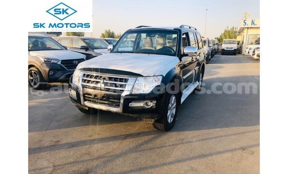 Buy Import Mitsubishi Pajero Black Car in Import - Dubai in Barbados Buy Import Mitsubishi Pajero Black Car in Import - Dubai in Barbados
