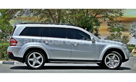 Buy Import Mercedes-Benz 190 (W201) Other Car in Import - Dubai in Barbados Buy Import Mercedes-Benz 190 (W201) Other Car in Import - Dubai in Barbados