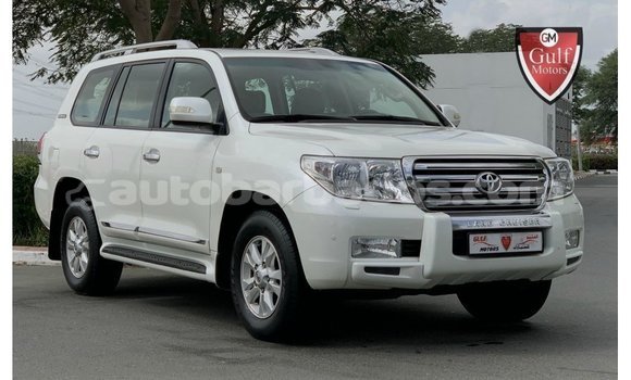 Buy Import Toyota Land Cruiser White Car in Import - Dubai in Barbados Buy Import Toyota Land Cruiser White Car in Import - Dubai in Barbados