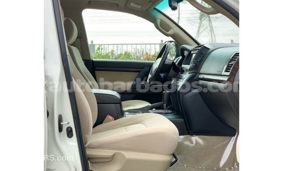Buy Import Toyota Land Cruiser White Car in Import - Dubai in Barbados Buy Import Toyota Land Cruiser White Car in Import - Dubai in Barbados