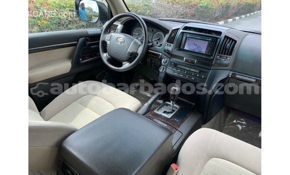 Buy Import Toyota Land Cruiser White Car in Import - Dubai in Barbados Buy Import Toyota Land Cruiser White Car in Import - Dubai in Barbados