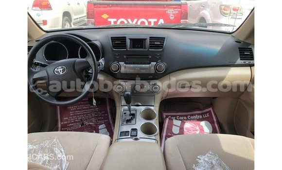Buy Import Toyota Highlander Blue Car in Import - Dubai in Barbados Buy Import Toyota Highlander Blue Car in Import - Dubai in Barbados