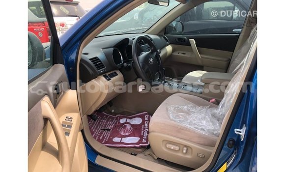 Buy Import Toyota Highlander Blue Car in Import - Dubai in Barbados Buy Import Toyota Highlander Blue Car in Import - Dubai in Barbados
