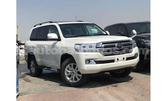 Buy Import Toyota Land Cruiser White Car in Import - Dubai in Barbados Buy Import Toyota Land Cruiser White Car in Import - Dubai in Barbados