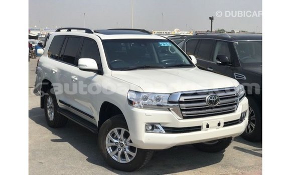 Buy Import Toyota Land Cruiser White Car in Import - Dubai in Barbados Buy Import Toyota Land Cruiser White Car in Import - Dubai in Barbados