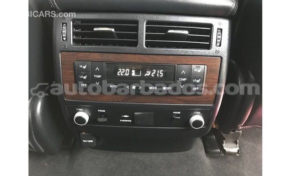 Buy Import Toyota Land Cruiser White Car in Import - Dubai in Barbados Buy Import Toyota Land Cruiser White Car in Import - Dubai in Barbados
