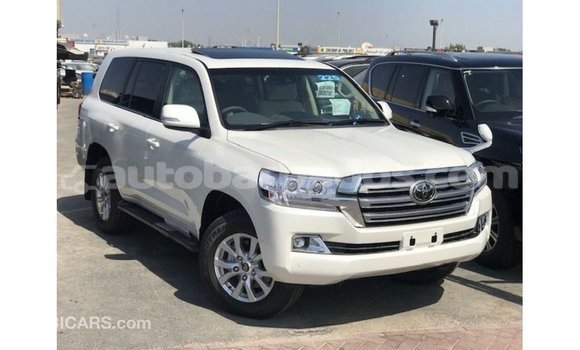 Buy Import Toyota Land Cruiser White Car in Import - Dubai in Barbados Buy Import Toyota Land Cruiser White Car in Import - Dubai in Barbados