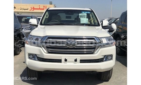 Buy Import Toyota Land Cruiser White Car in Import - Dubai in Barbados Buy Import Toyota Land Cruiser White Car in Import - Dubai in Barbados