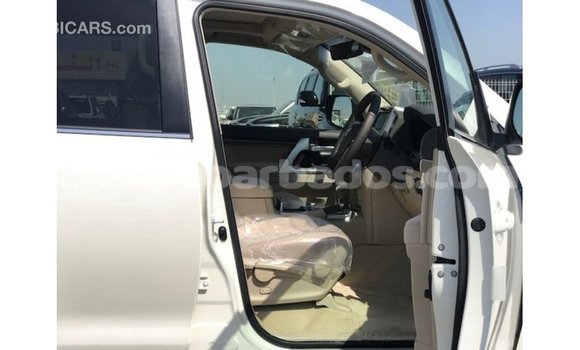 Buy Import Toyota Land Cruiser White Car in Import - Dubai in Barbados Buy Import Toyota Land Cruiser White Car in Import - Dubai in Barbados