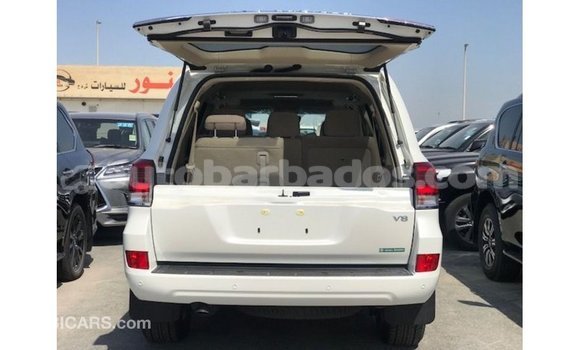 Buy Import Toyota Land Cruiser White Car in Import - Dubai in Barbados Buy Import Toyota Land Cruiser White Car in Import - Dubai in Barbados